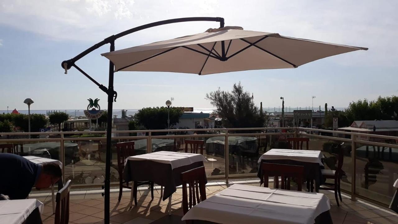Hotel Buenos Aires Cervia Eksteriør billede