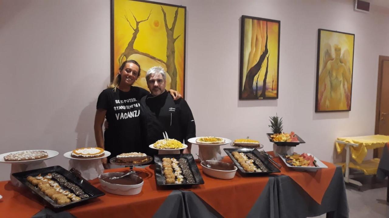 Hotel Buenos Aires Cervia Eksteriør billede