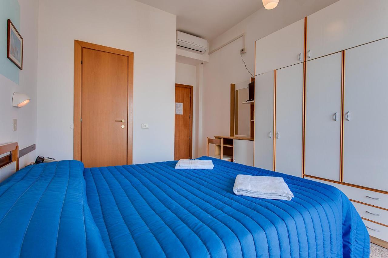 Hotel Buenos Aires Cervia Eksteriør billede