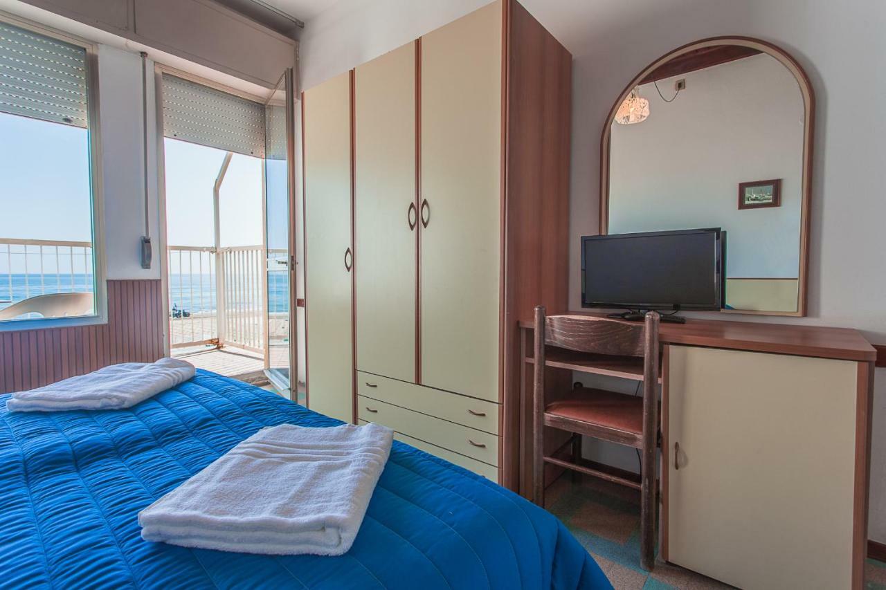 Hotel Buenos Aires Cervia Eksteriør billede